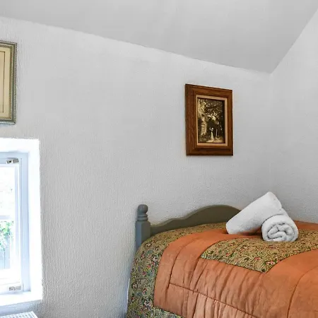Michaelmass Cottage بيت للعطل